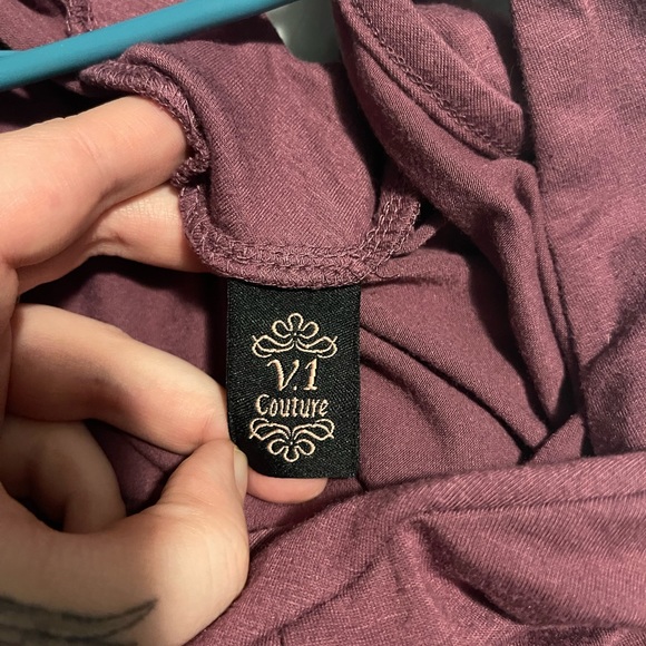 V1 Couture Purple V Neck Tank/Blouse - Picture 2 of 2